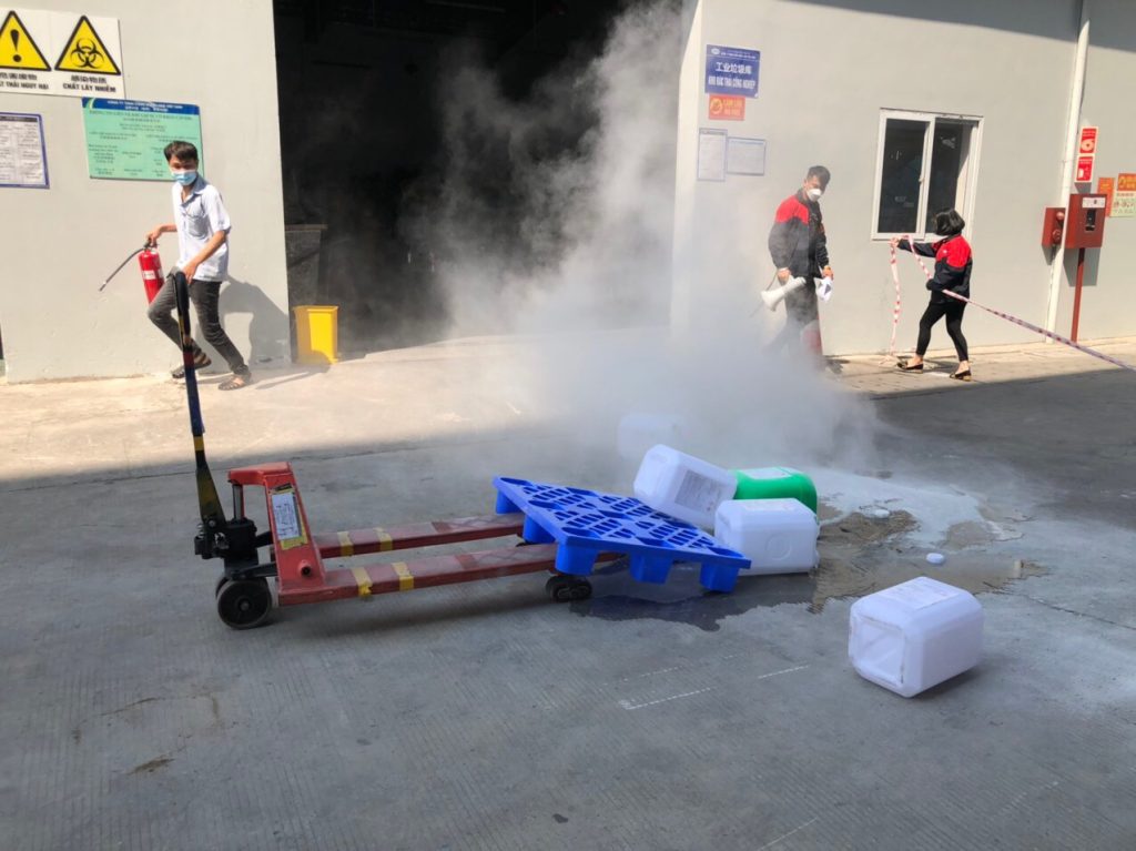 Huấn luyện an toàn hóa chất