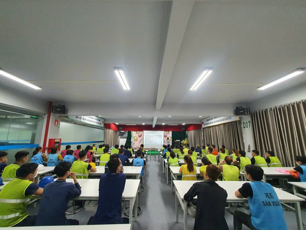 Huấn luyện an toàn vệ sinh lao động