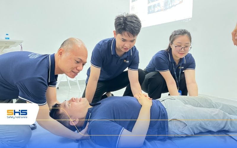 đào tạo sơ cấp cứu tại doanh nghiệp